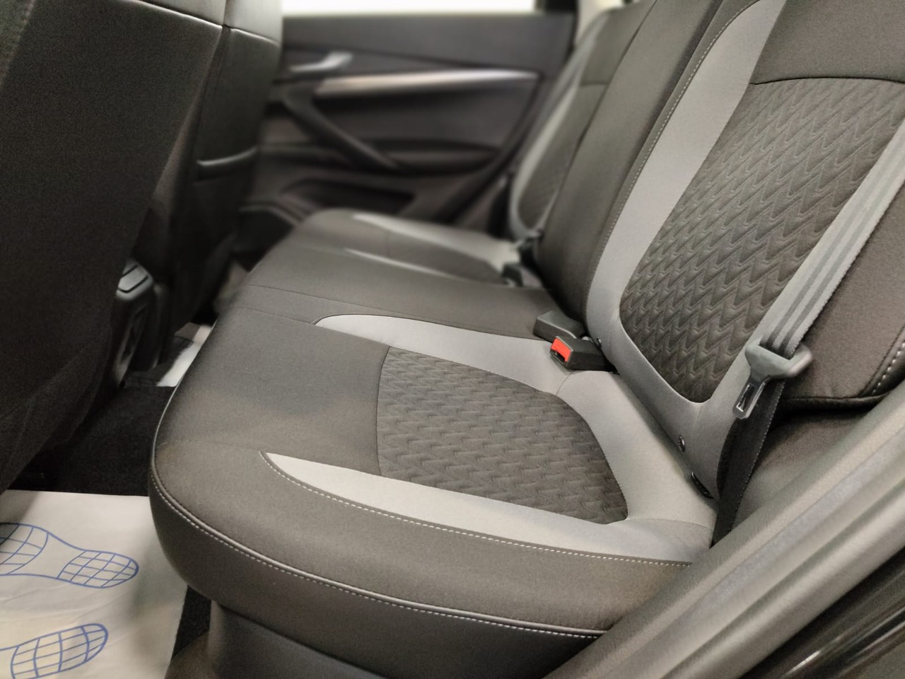 Легковой автотранспорт - LADA Vesta 1.6 MT (106 л.с.)