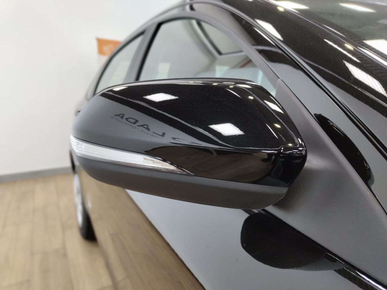 Легковой автотранспорт - LADA Vesta 1.6 MT (106 л.с.)