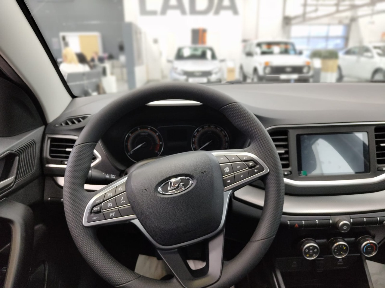 Легковой автотранспорт - LADA Vesta 1.6 MT (106 л.с.)