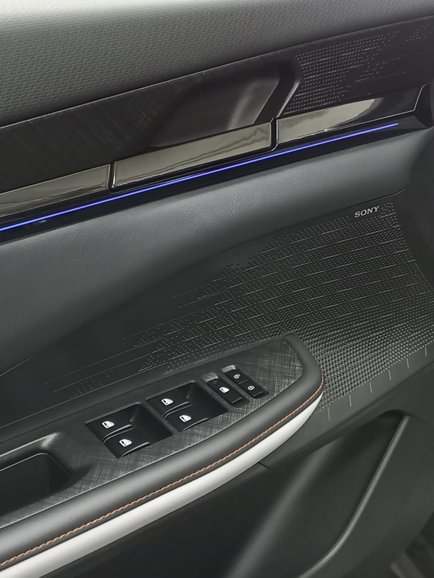 Легковой автотранспорт - CHANGAN UNI-V 1.5 AMT (181 л.с.)