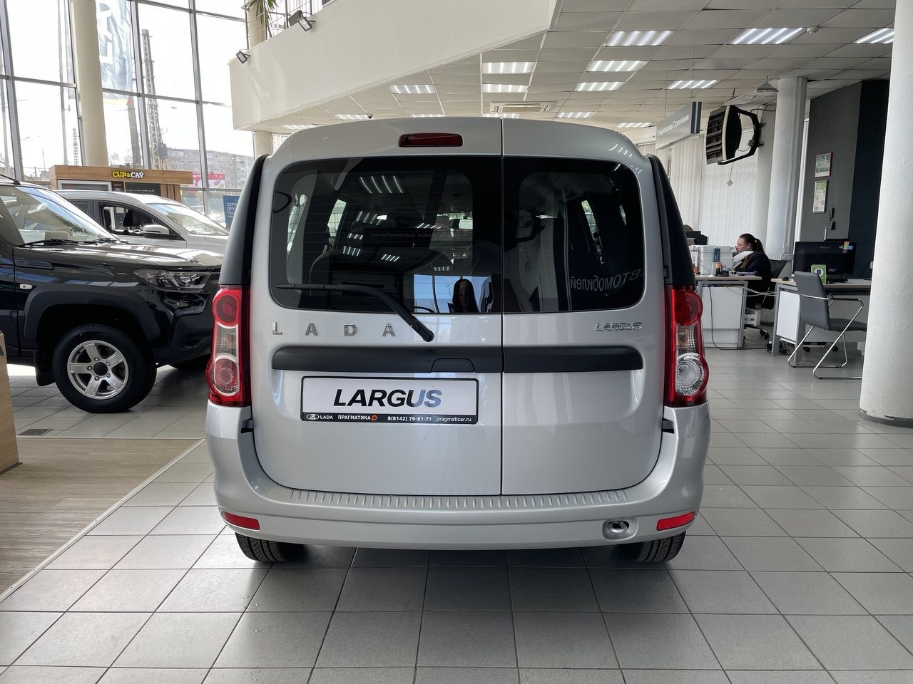 Легковой автотранспорт - LADA Largus 1.6 MT (90 л.с.)