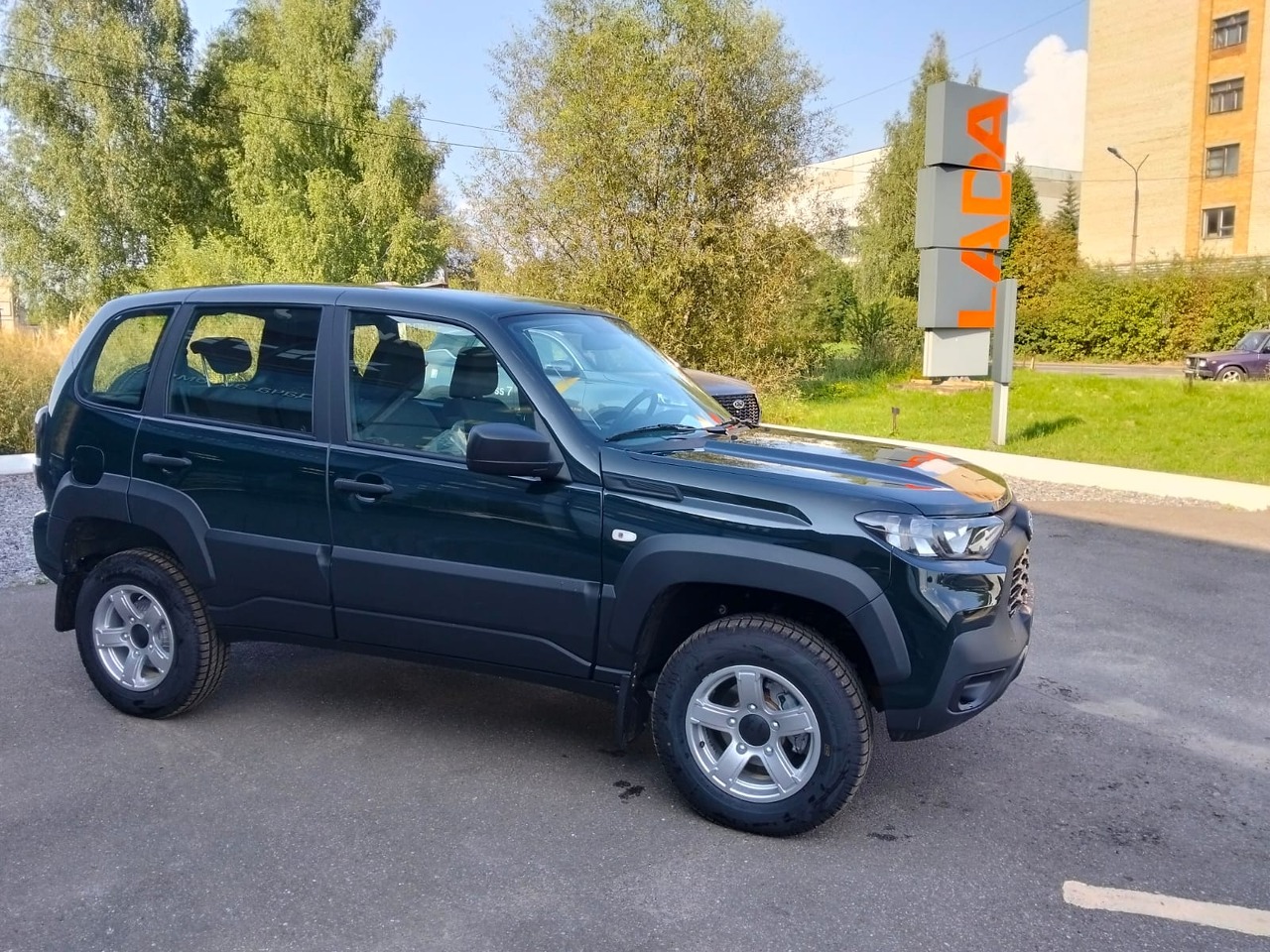 Легковой автотранспорт - LADA Niva Travel 1.7 MT (83 л.с.) 4WD