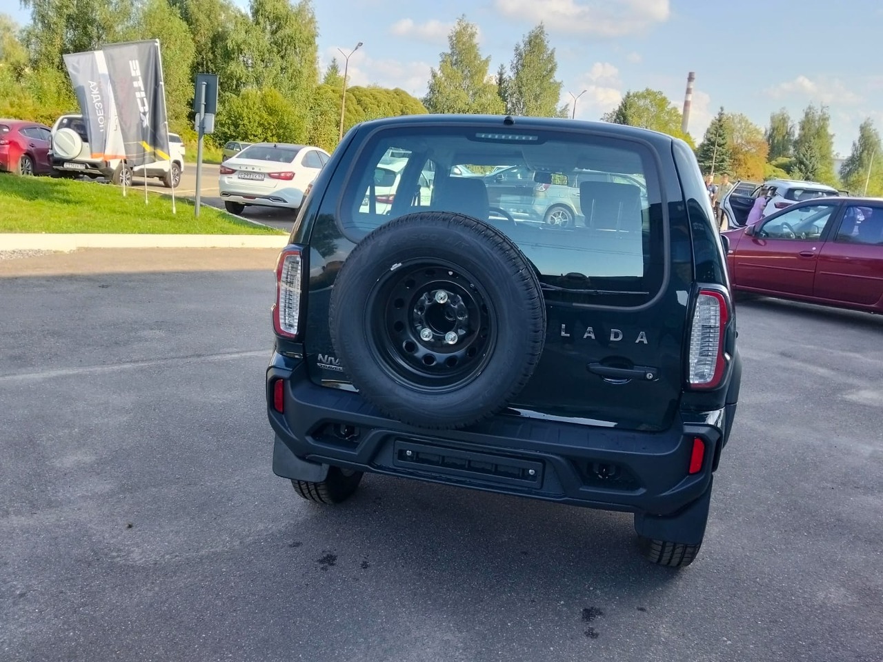 Легковой автотранспорт - LADA Niva Travel 1.7 MT (83 л.с.) 4WD