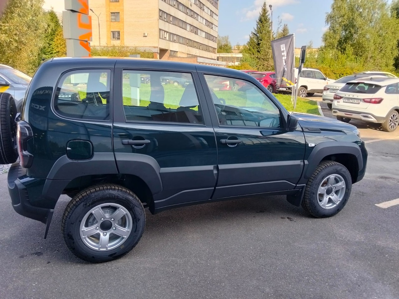 Легковой автотранспорт - LADA Niva Travel 1.7 MT (83 л.с.) 4WD