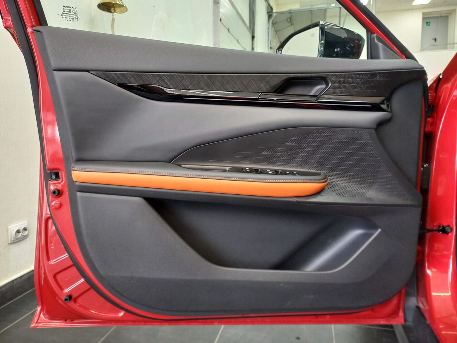 Легковой автотранспорт - CHANGAN UNI-V 1.5 AMT (181 л.с.)