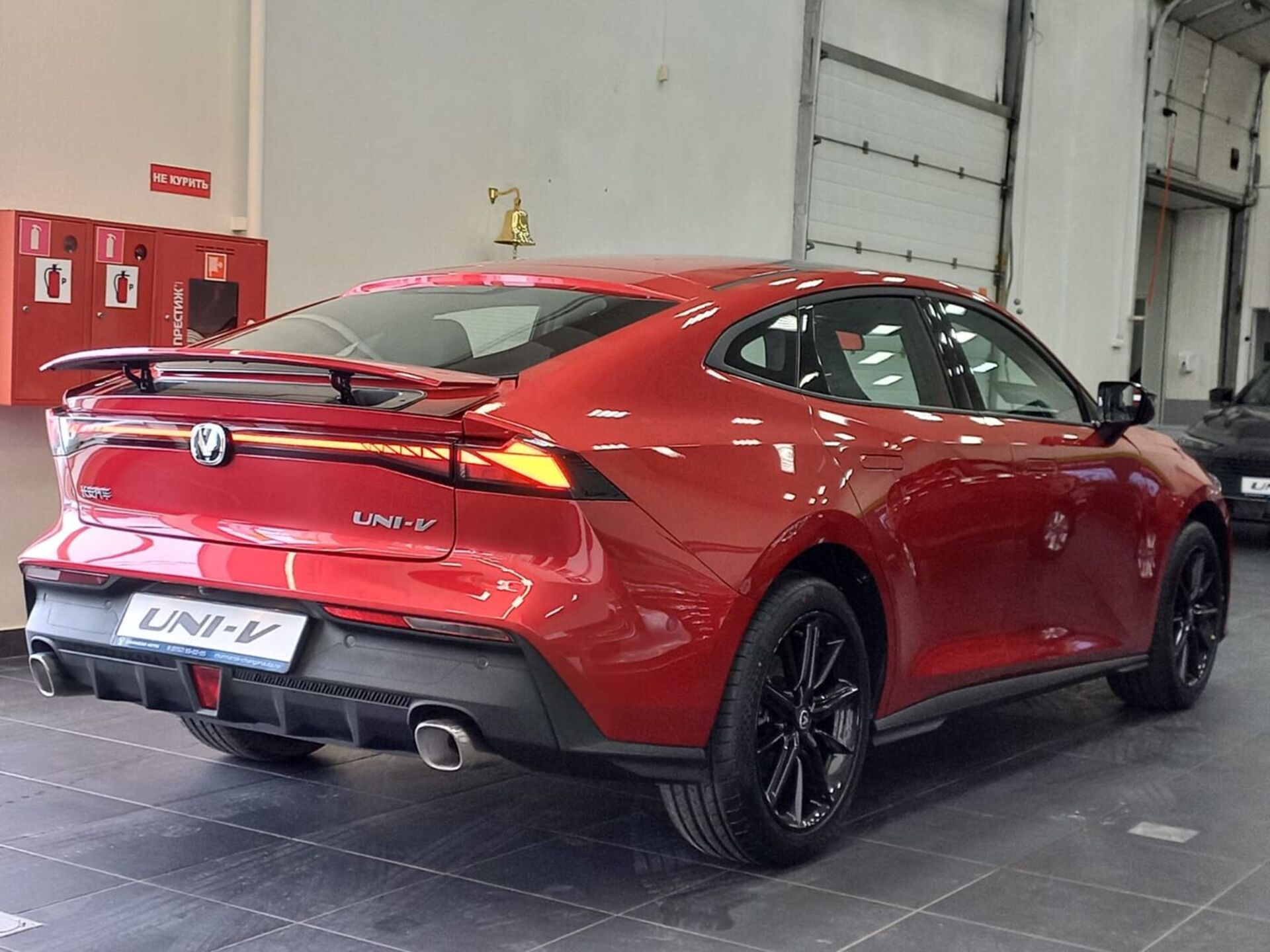 Легковой автотранспорт - CHANGAN UNI-V 1.5 AMT (181 л.с.)