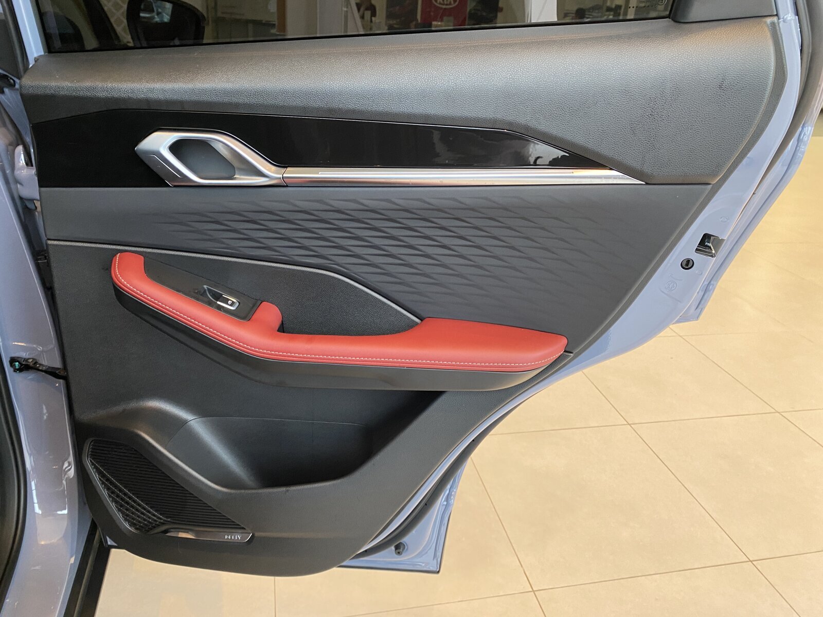 Легковой автотранспорт - GEELY Coolray 