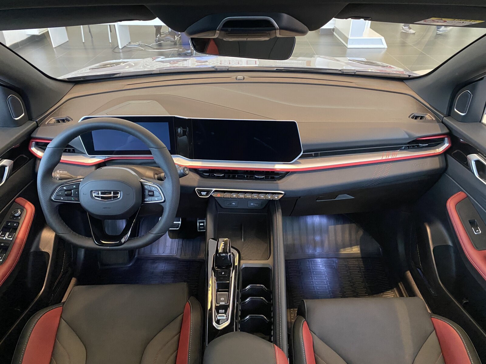 Легковой автотранспорт - GEELY Coolray 