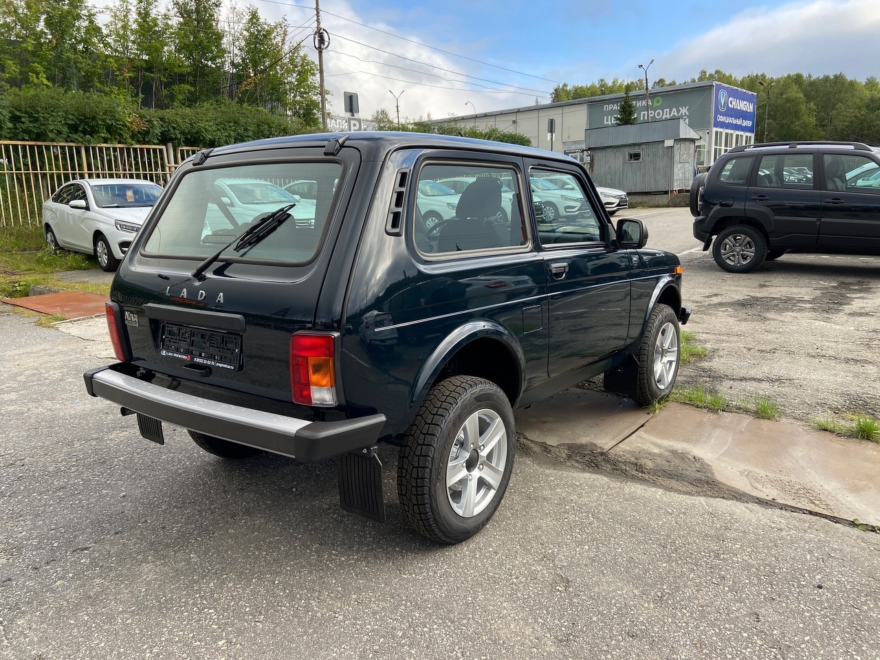 Легковой автотранспорт - LADA Niva Legend 1.7 MT (83 л.с.) 4WD