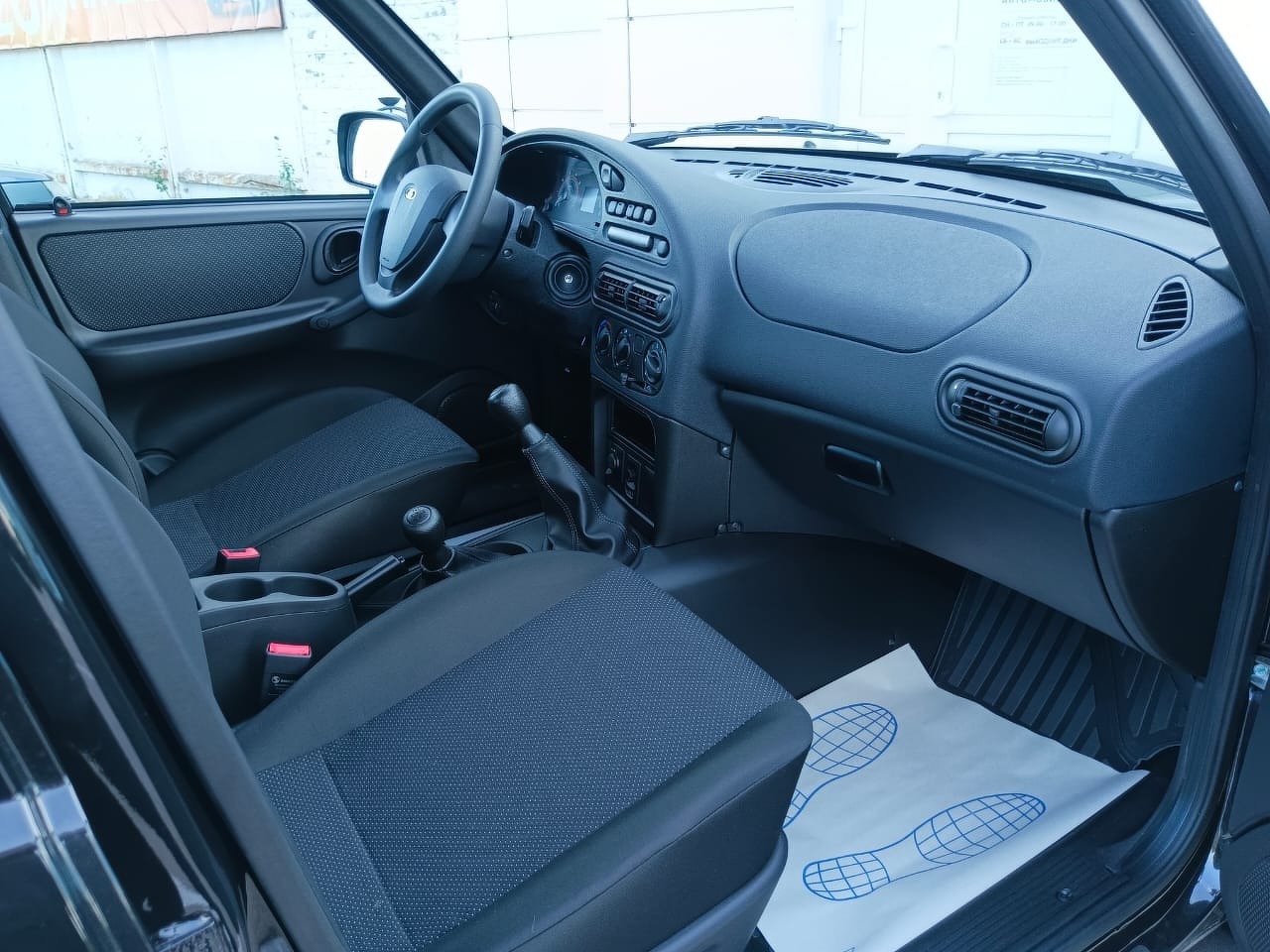 Легковой автотранспорт - LADA Niva Travel 1.7 MT (83 л.с.) 4WD