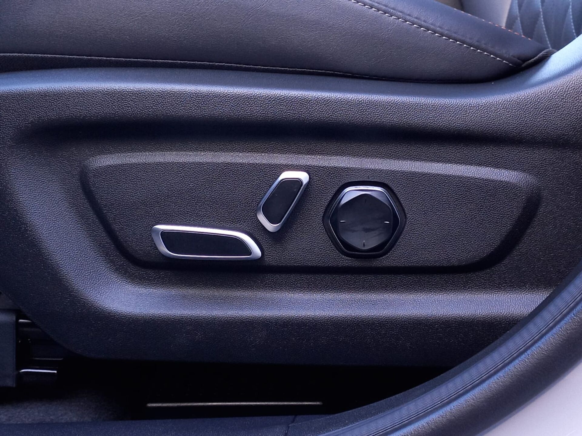 Легковой автотранспорт - CHANGAN UNI-K 2.0 AT (226 л.с.) 4WD