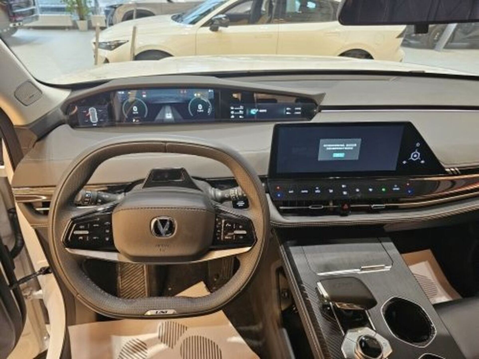 Легковой автотранспорт - CHANGAN UNI-K iDD 1.5hyb AMT (166 л.с.)