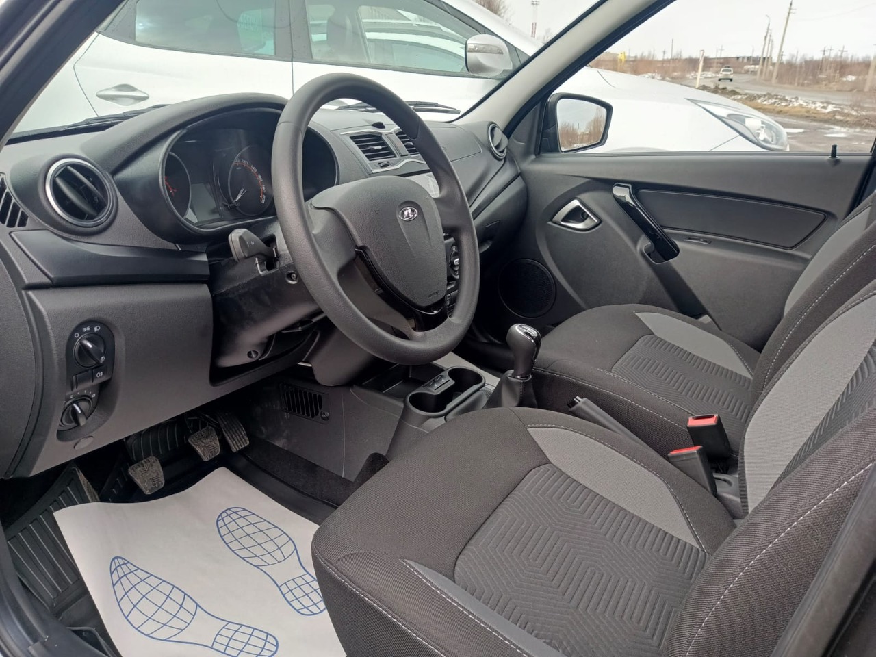 Легковой автотранспорт - Granta 1.6 MT (90 л.с.)