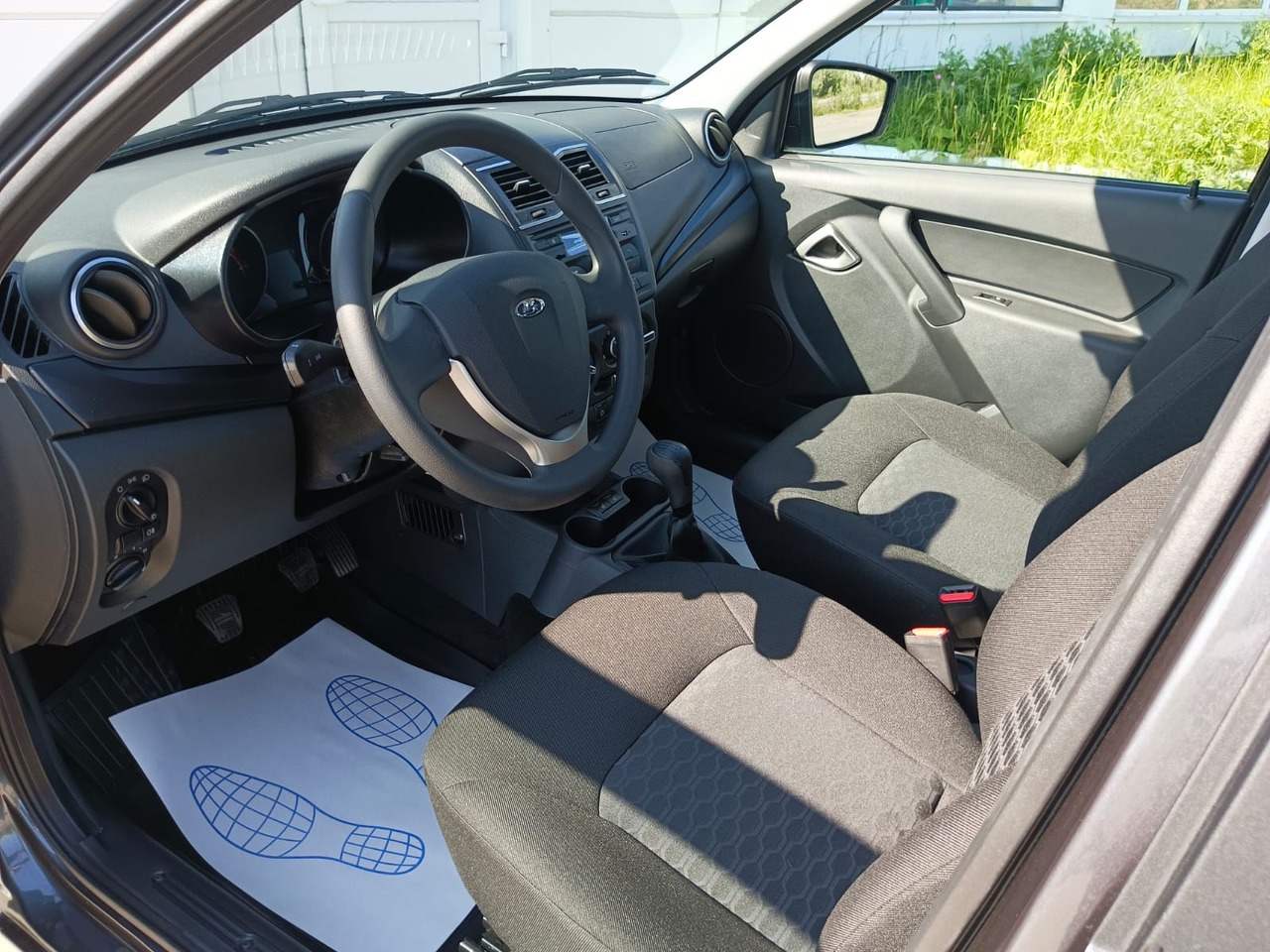 Легковой автотранспорт - LADA Granta 1.6 MT (90 л.с.)