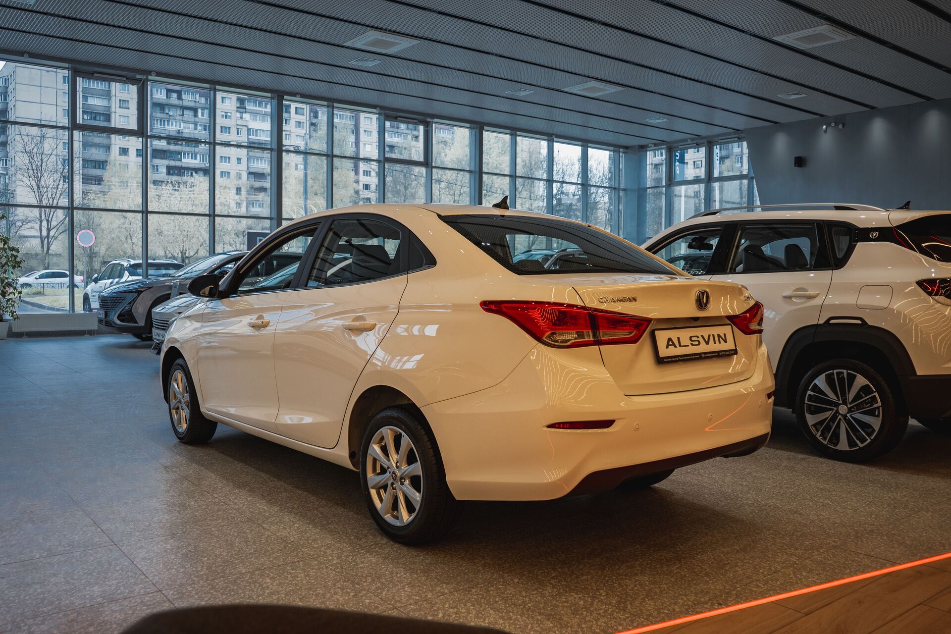 Легковой автотранспорт - CHANGAN Alsvin 1.5 AMT (98 л.с.)