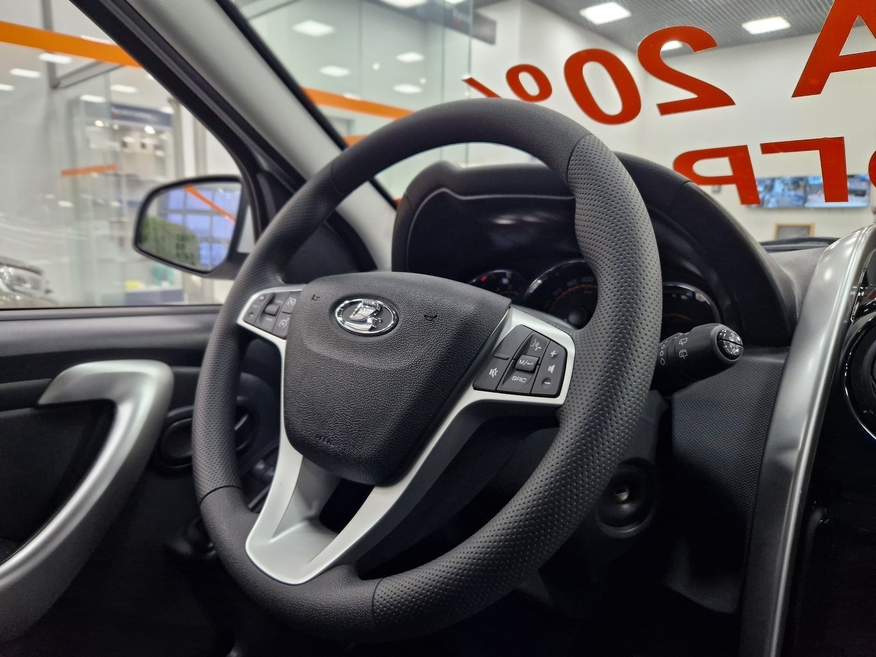 Легковой автотранспорт - LADA Largus 1.6 MT (106 л.с.)