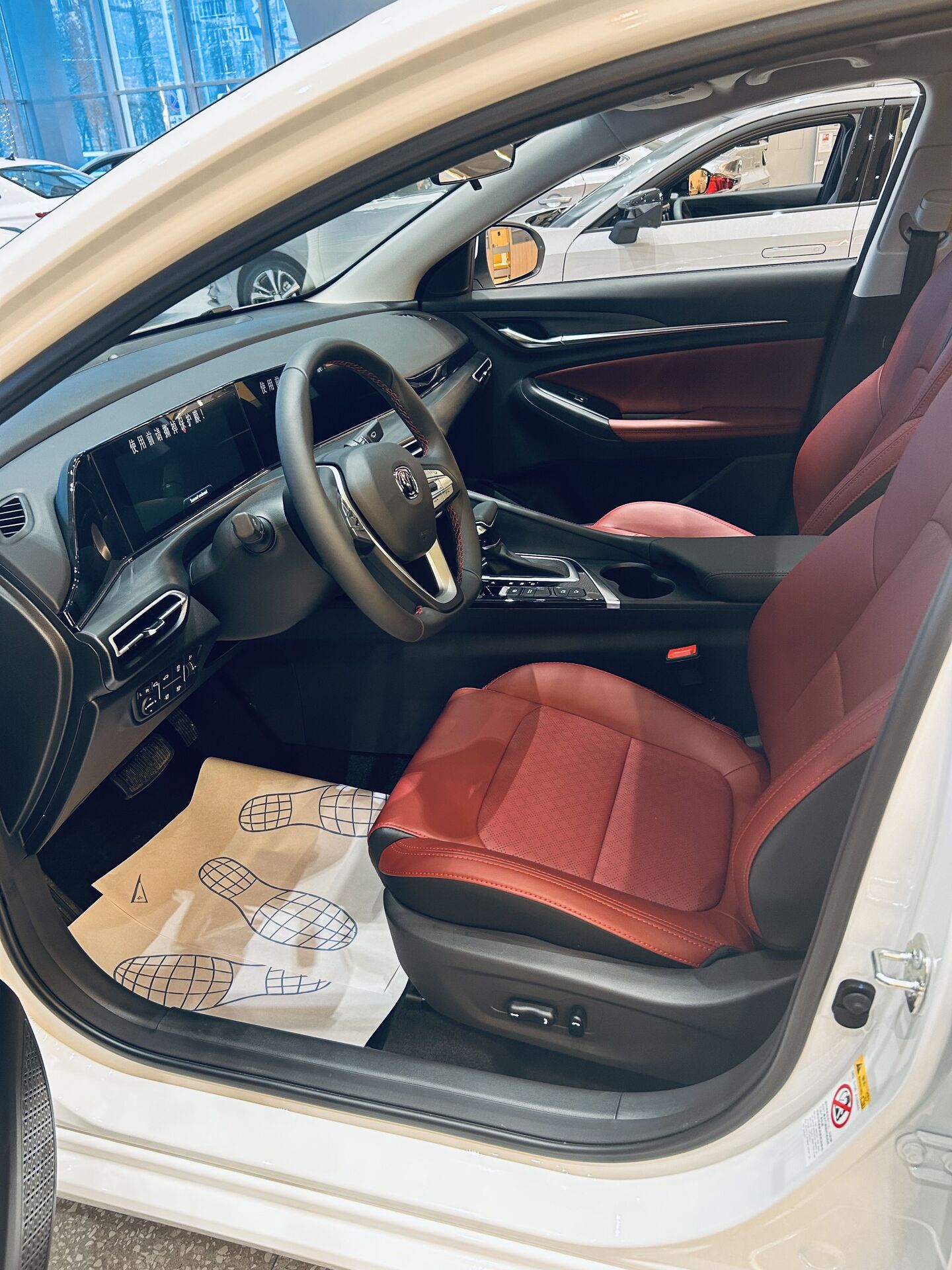 Легковой автотранспорт - CHANGAN Eado Plus 1.4 AMT (155 л.с.)