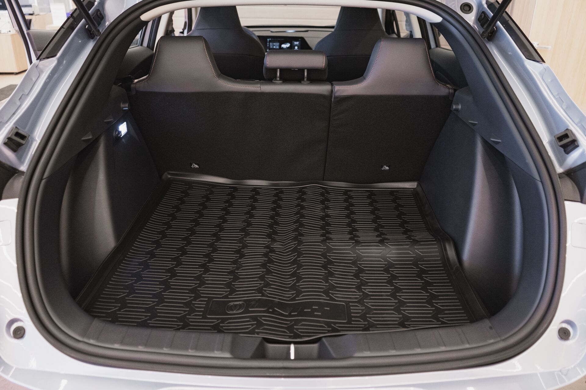 Легковой автотранспорт - CHANGAN UNI-T 1.5 AMT (167 л.с.)