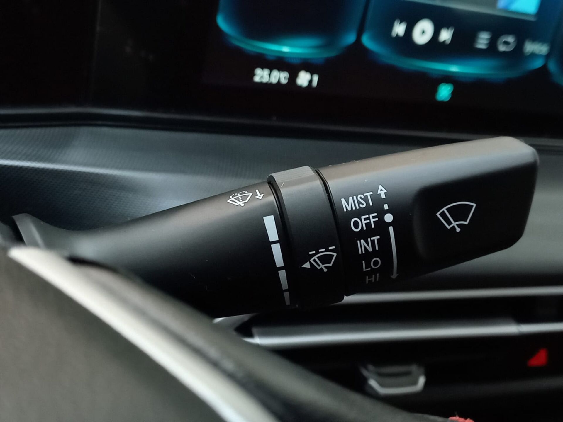 Легковой автотранспорт - CHANGAN Eado Plus 1.4 AMT (155 л.с.)