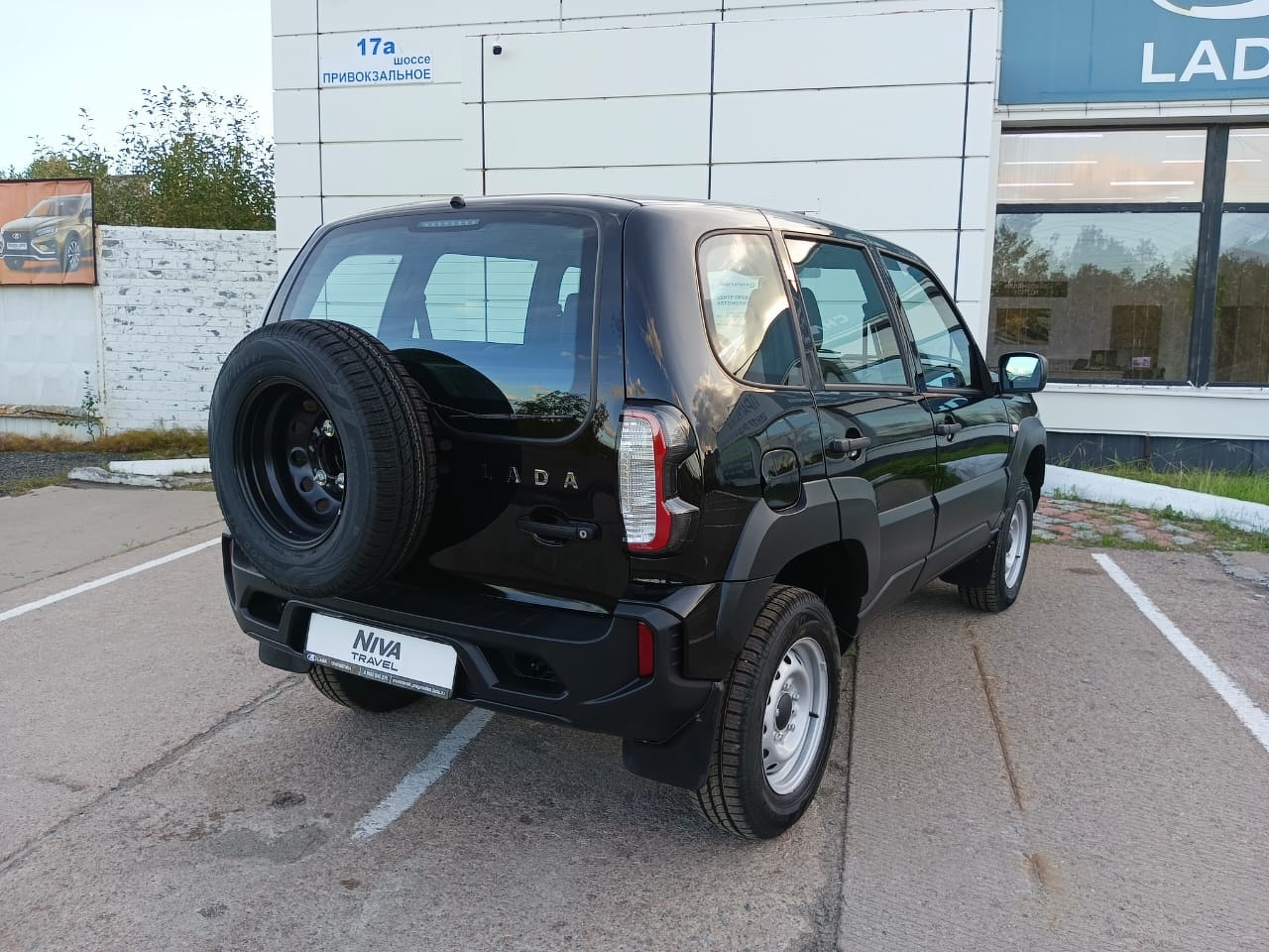 Легковой автотранспорт - LADA Niva Travel 1.7 MT (83 л.с.) 4WD