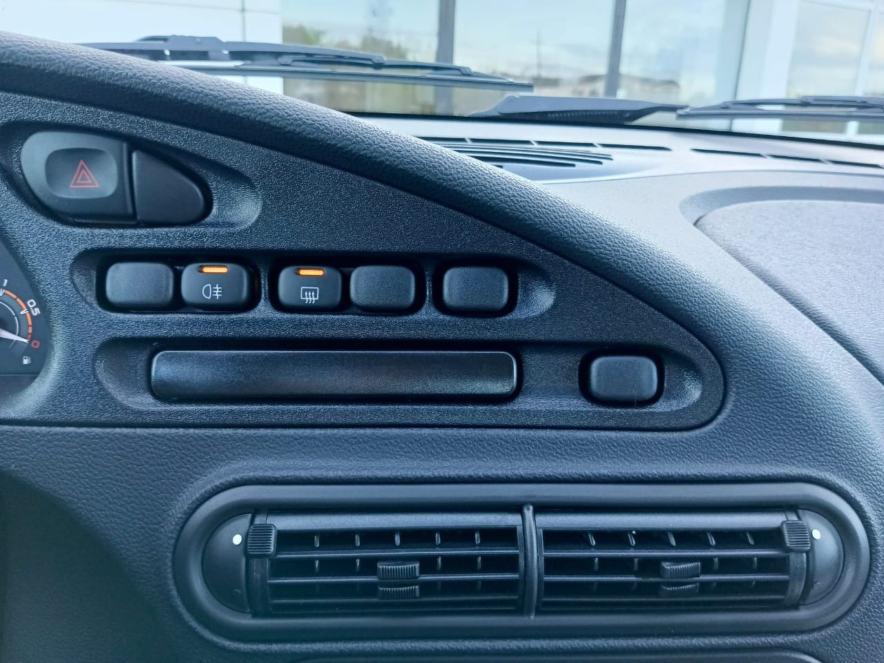 Легковой автотранспорт - LADA Niva Travel 1.7 MT (83 л.с.) 4WD