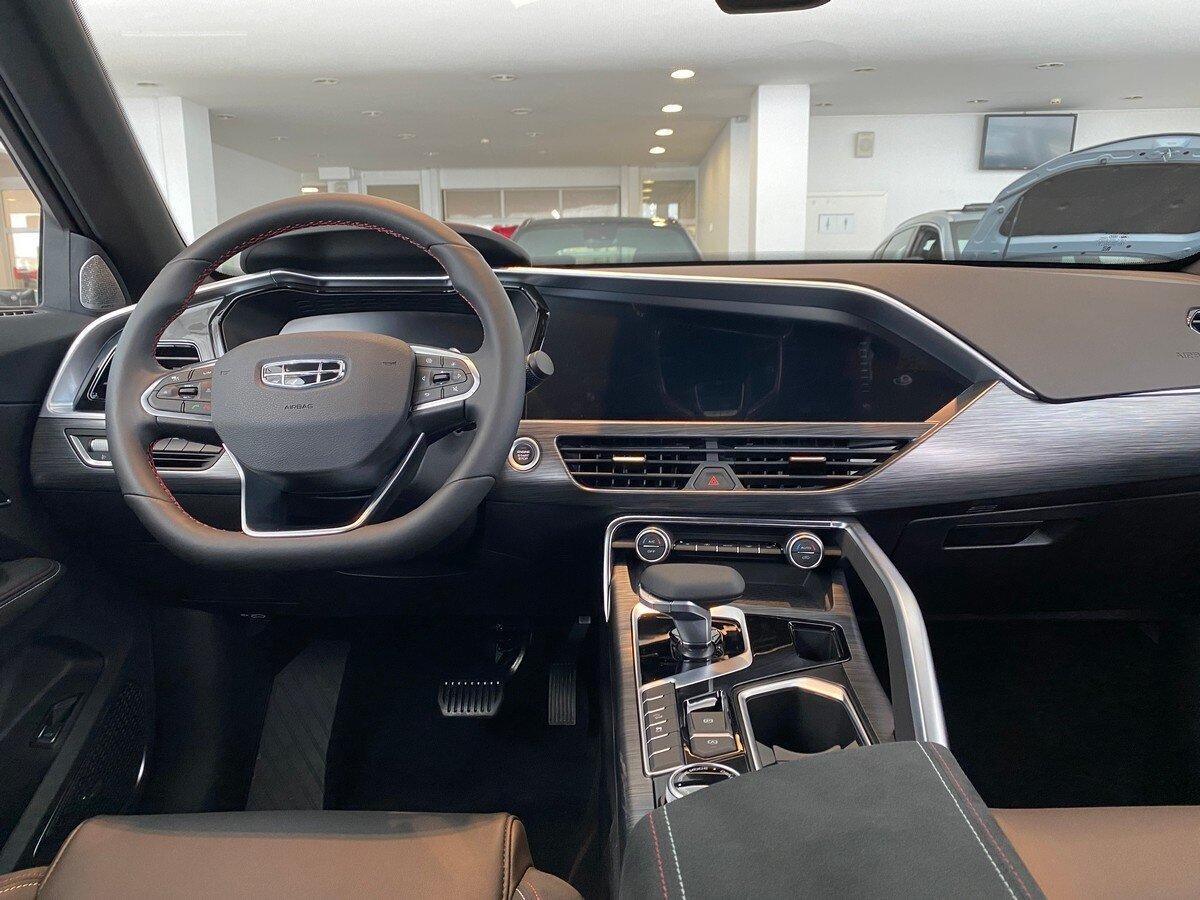 Легковой автотранспорт - GEELY Tugella 