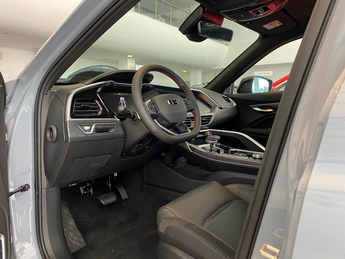Легковой автотранспорт - GEELY Tugella 
