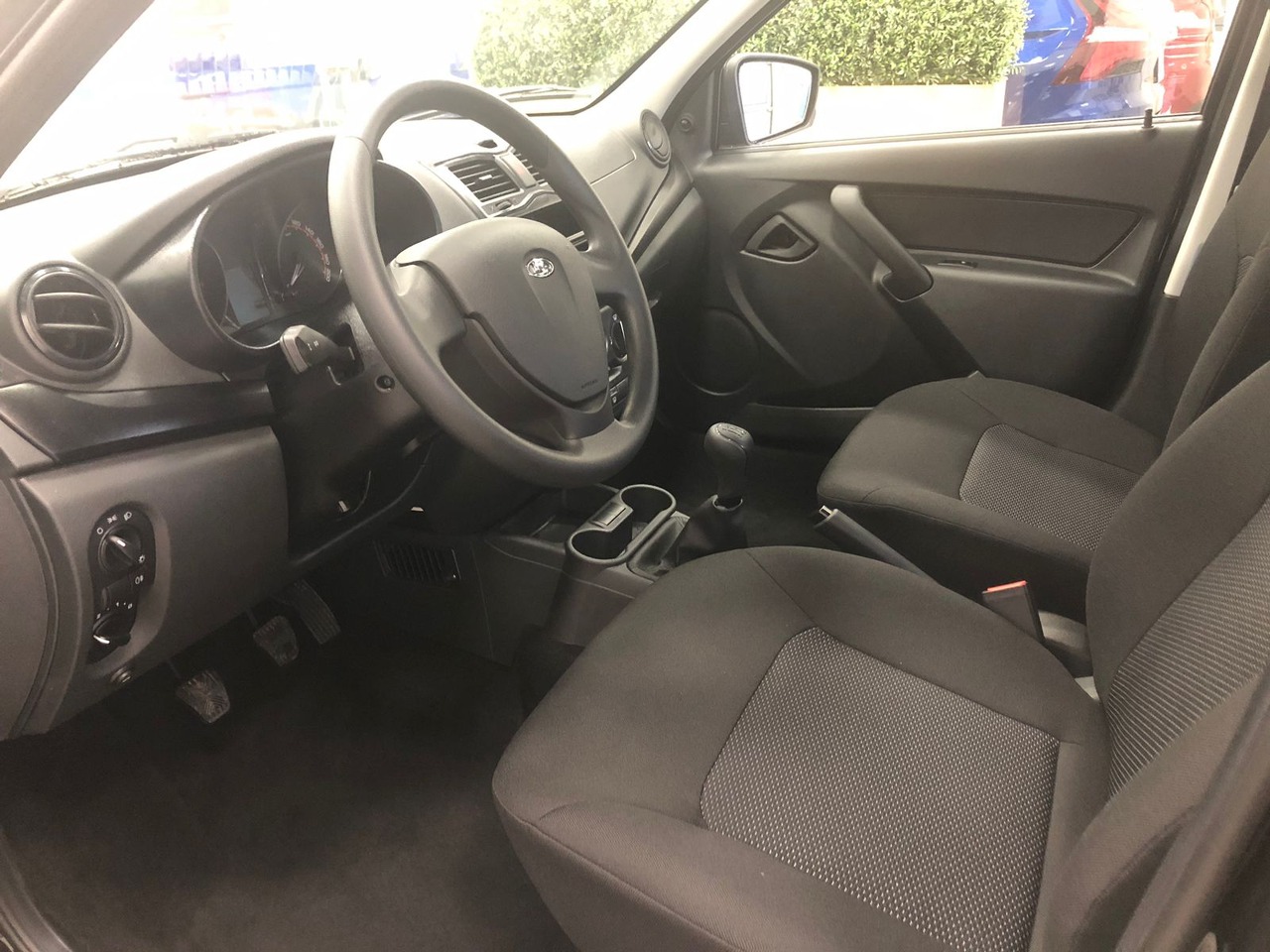 Легковой автотранспорт - LADA Granta 1.6 MT (90 л.с.)