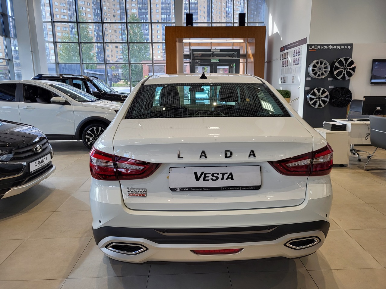 Легковой автотранспорт - Vesta Cross 1.6 MT (106 л.с.)