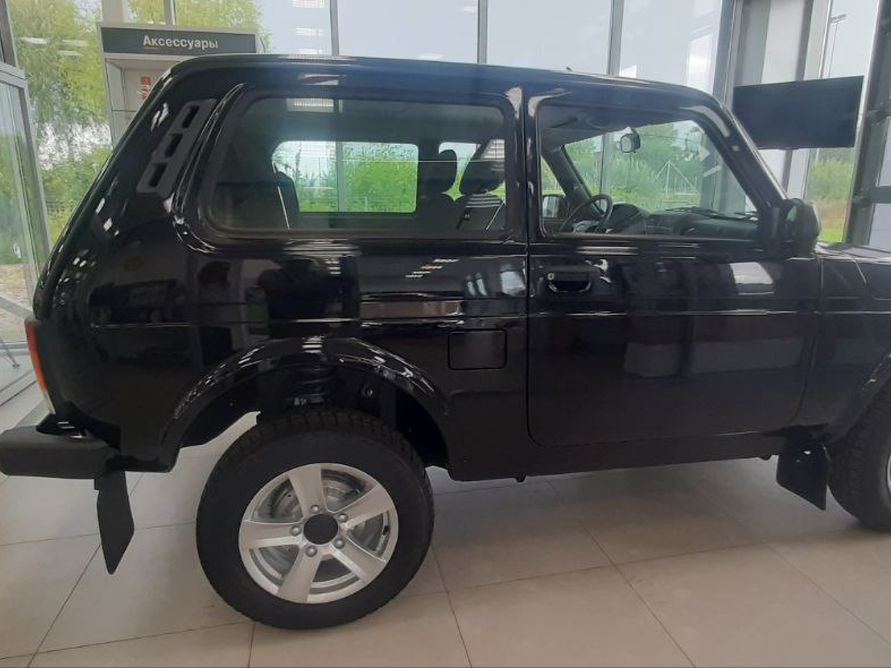 Легковой автотранспорт - Niva Legend 1.7 MT (83 л.с.) 4WD