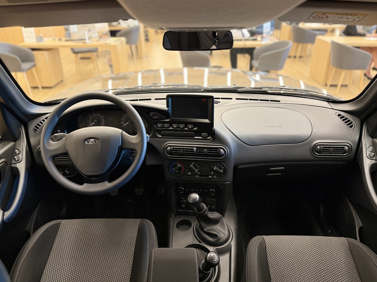 Легковой автотранспорт - LADA Niva Travel 1.7 MT (83 л.с.) 4WD