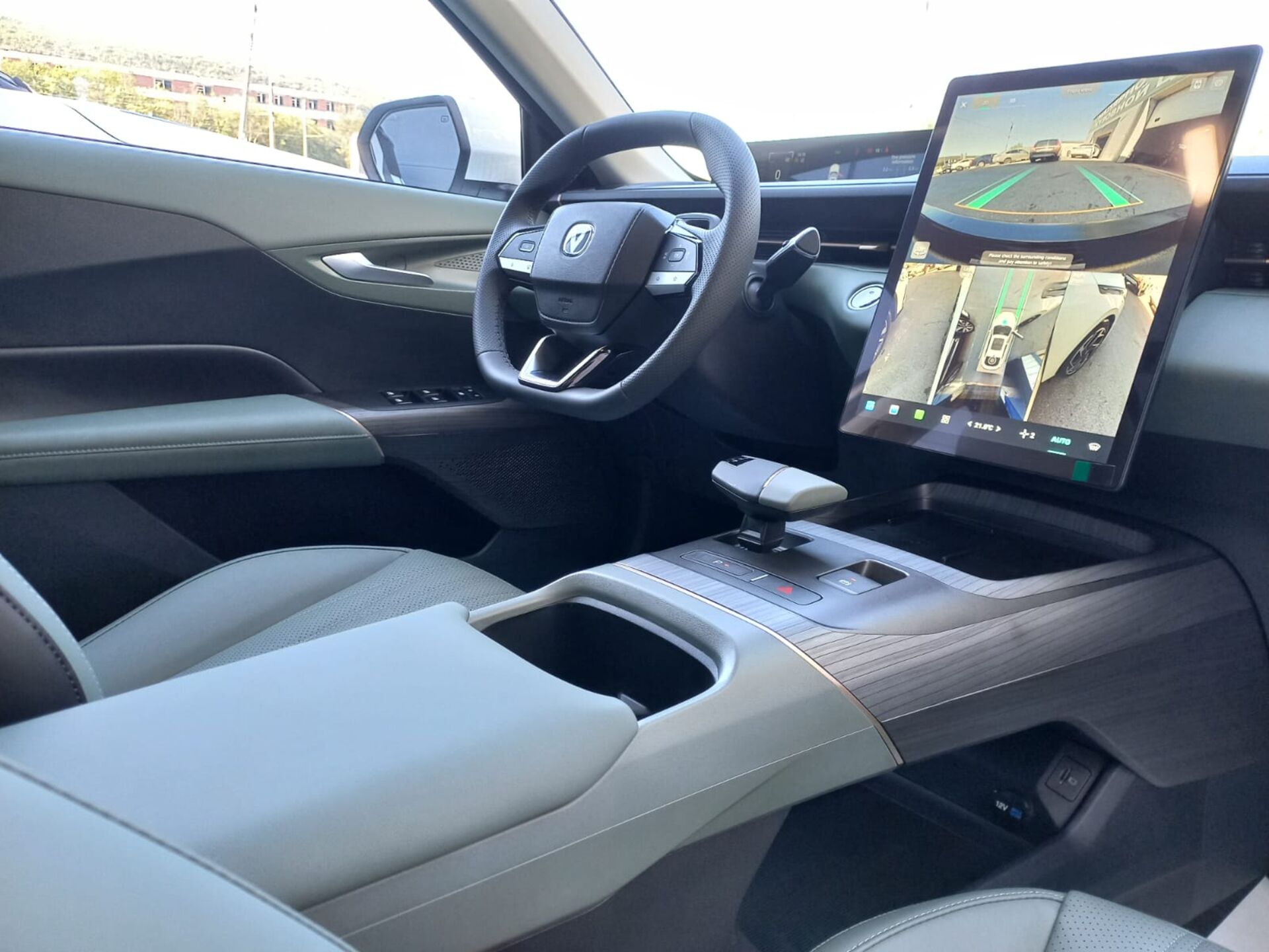 Легковой автотранспорт - CHANGAN Lamore 1.5 AMT (166 л.с.)