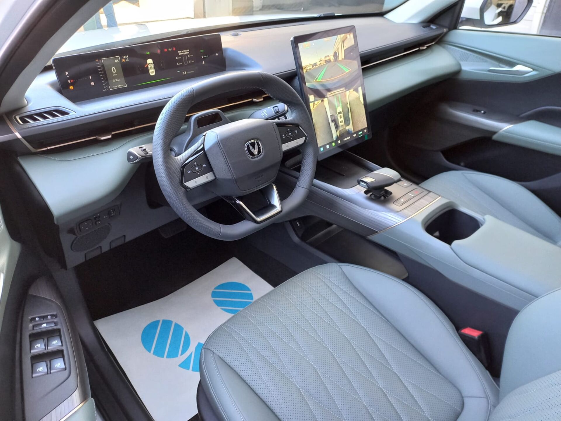 Легковой автотранспорт - CHANGAN Lamore 1.5 AMT (166 л.с.)