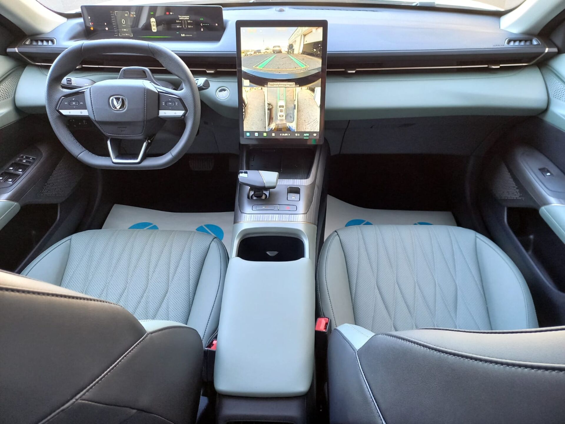 Легковой автотранспорт - CHANGAN Lamore 1.5 AMT (166 л.с.)