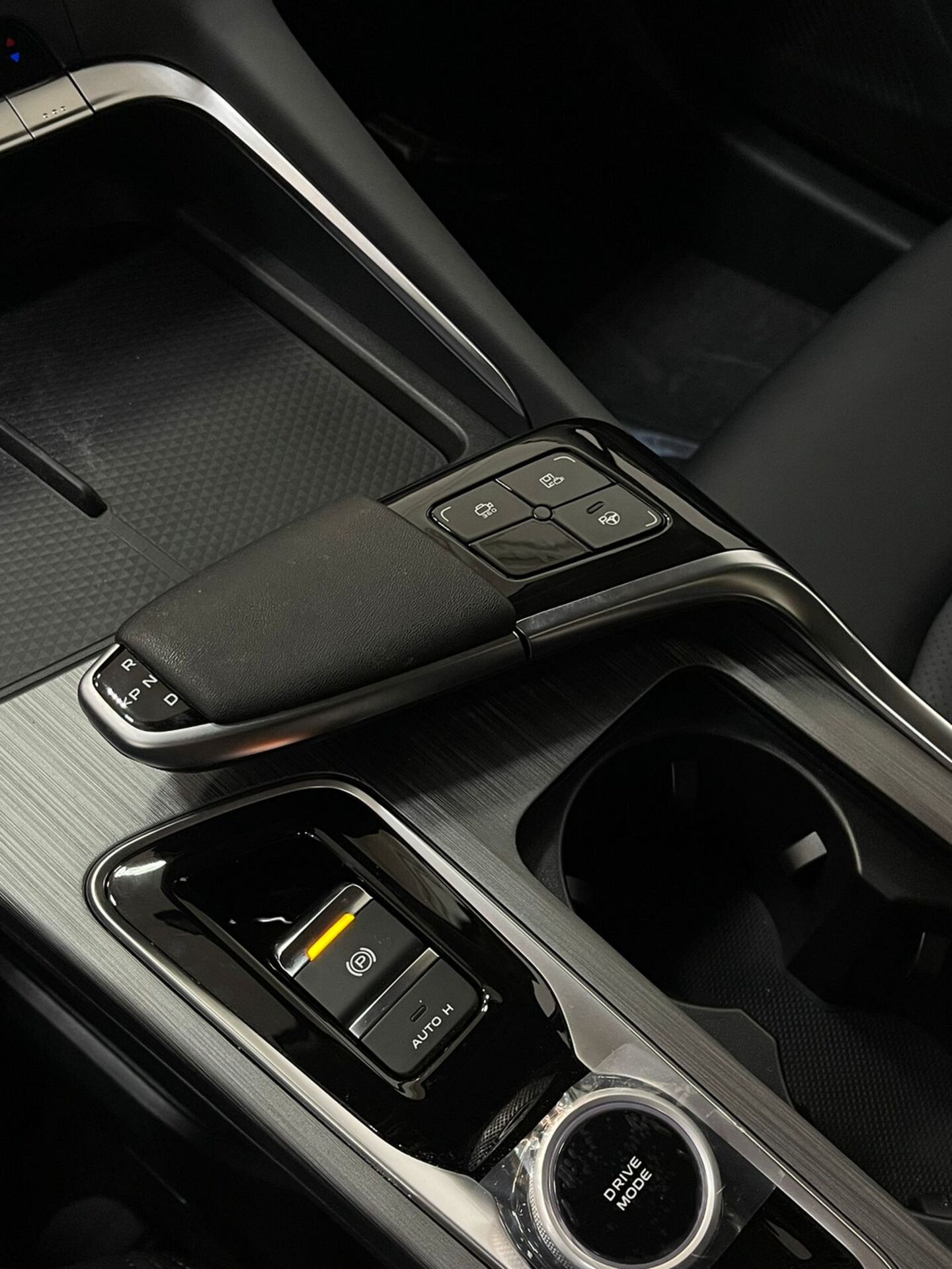 Легковой автотранспорт - CHANGAN UNI-T 1.5 AMT (167 л.с.)