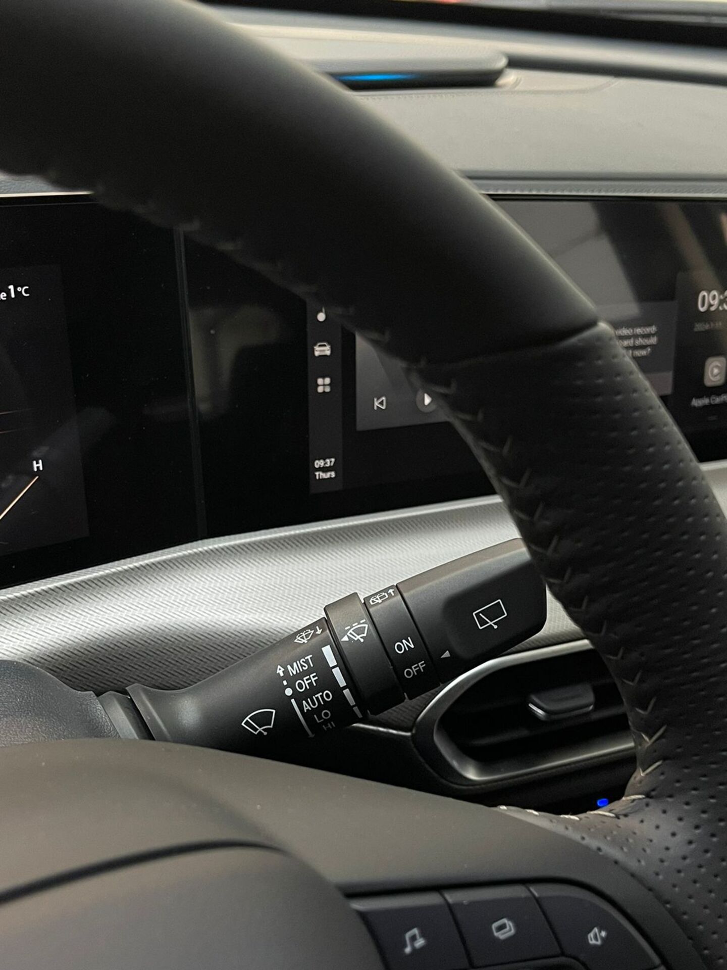 Легковой автотранспорт - CHANGAN UNI-T 1.5 AMT (167 л.с.)