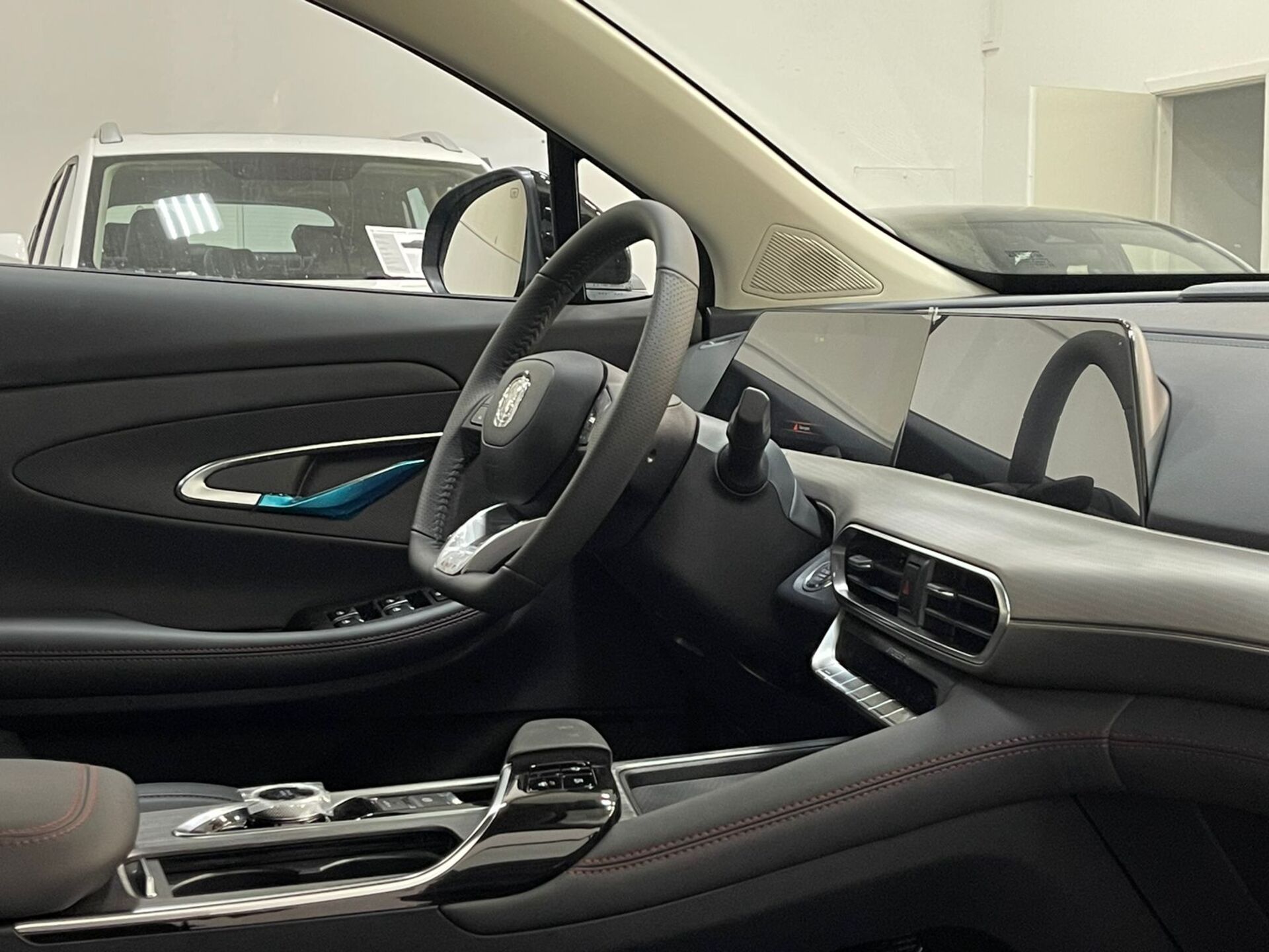 Легковой автотранспорт - CHANGAN UNI-T 1.5 AMT (167 л.с.)