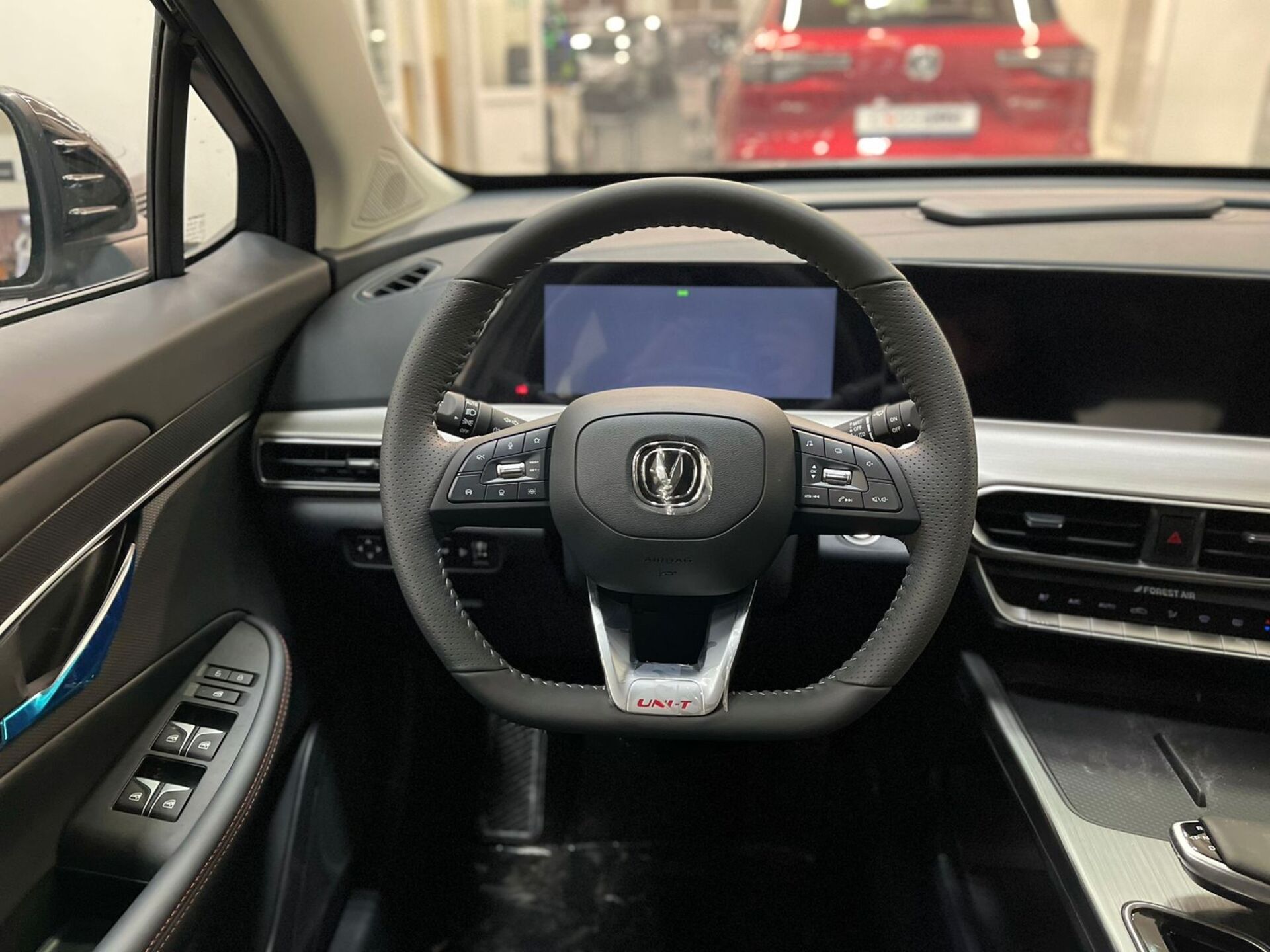 Легковой автотранспорт - CHANGAN UNI-T 1.5 AMT (167 л.с.)