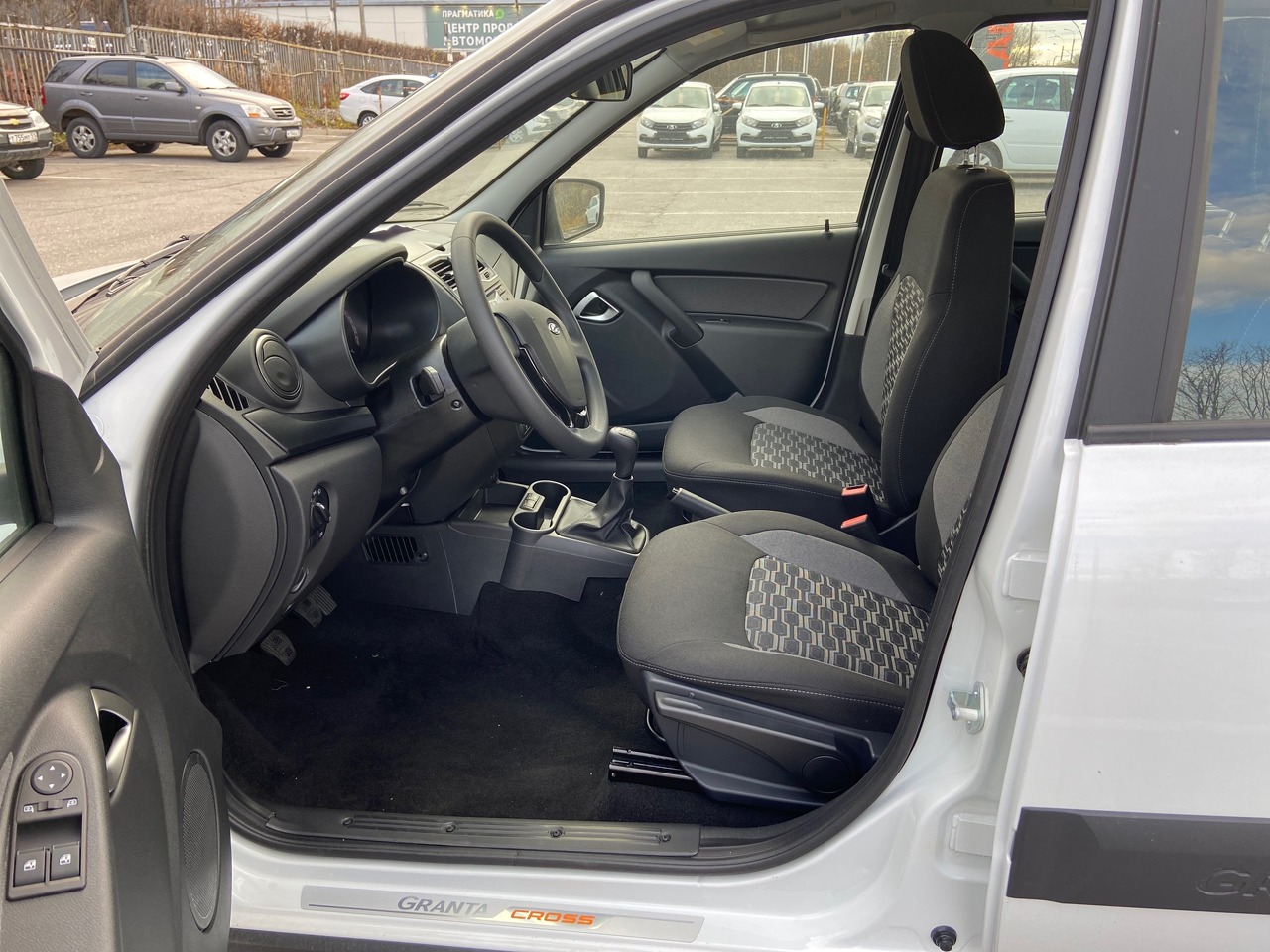 Легковой автотранспорт - LADA Granta Cross 1.6 MT (90 л.с.)