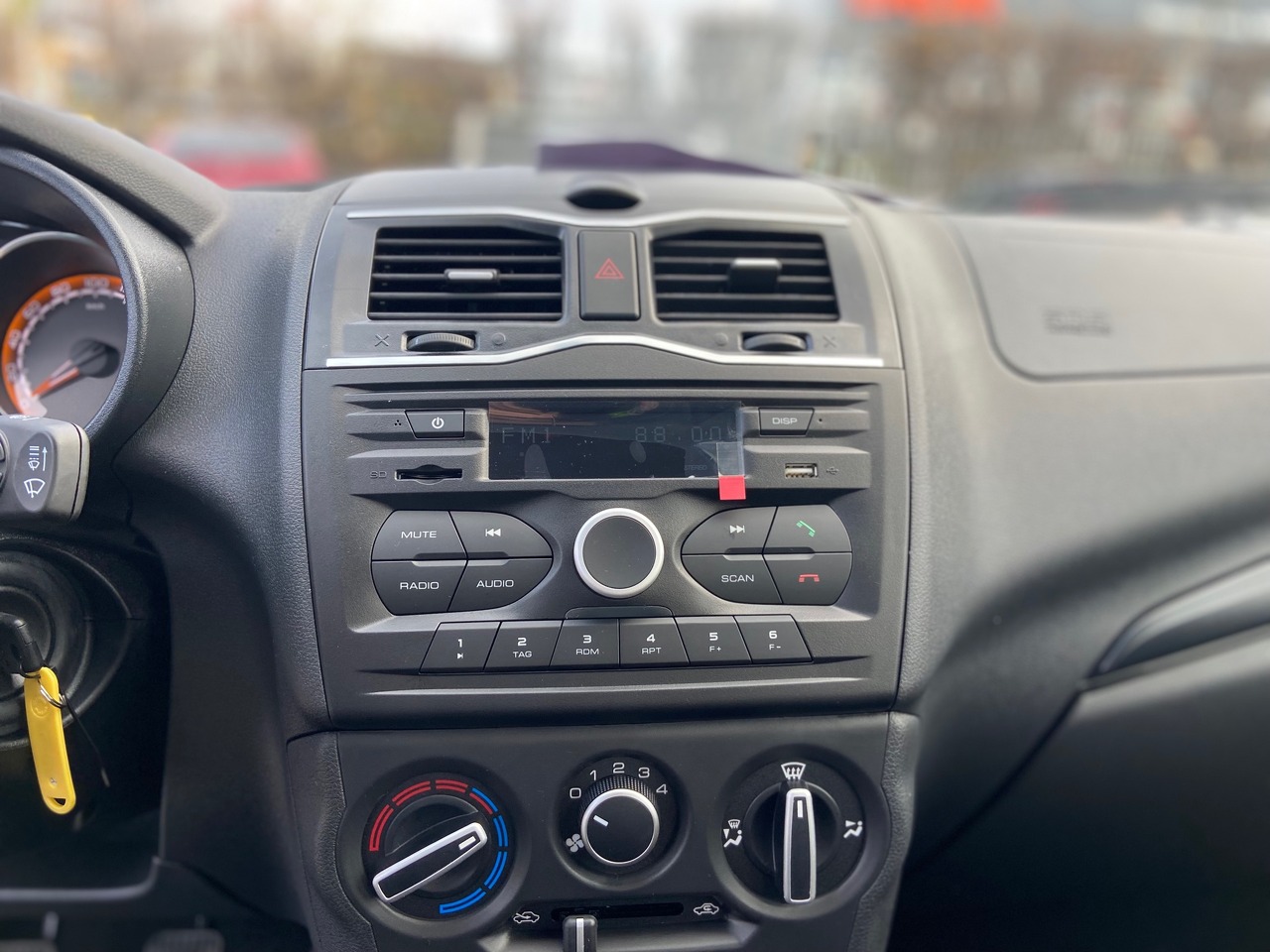 Легковой автотранспорт - LADA Granta Cross 1.6 MT (90 л.с.)