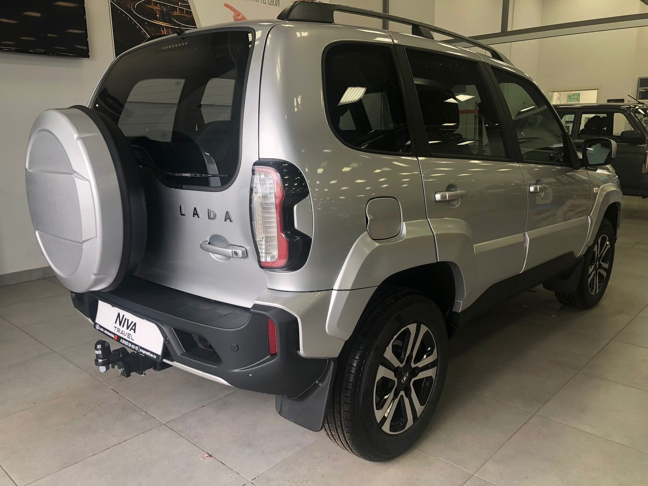 Легковой автотранспорт - LADA Niva Travel 1.7 MT (83 л.с.) 4WD