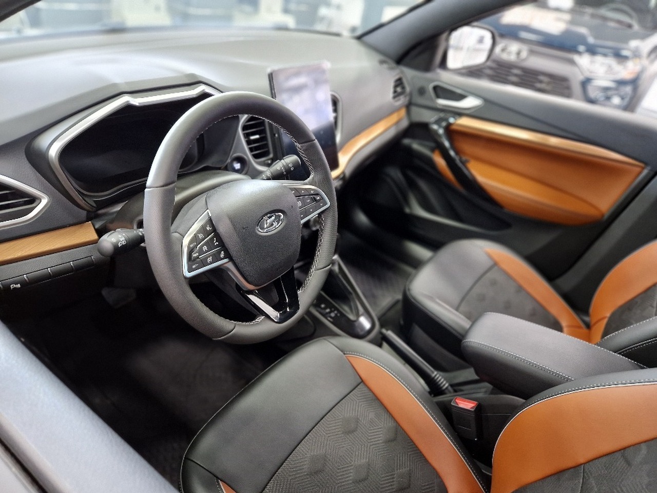 Легковой автотранспорт - LADA Vesta SW Cross 1.8 CVT (122 л.с.)