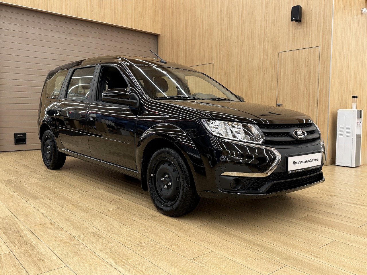 Легковой автотранспорт - LADA Largus 1.6 MT (90 л.с.)