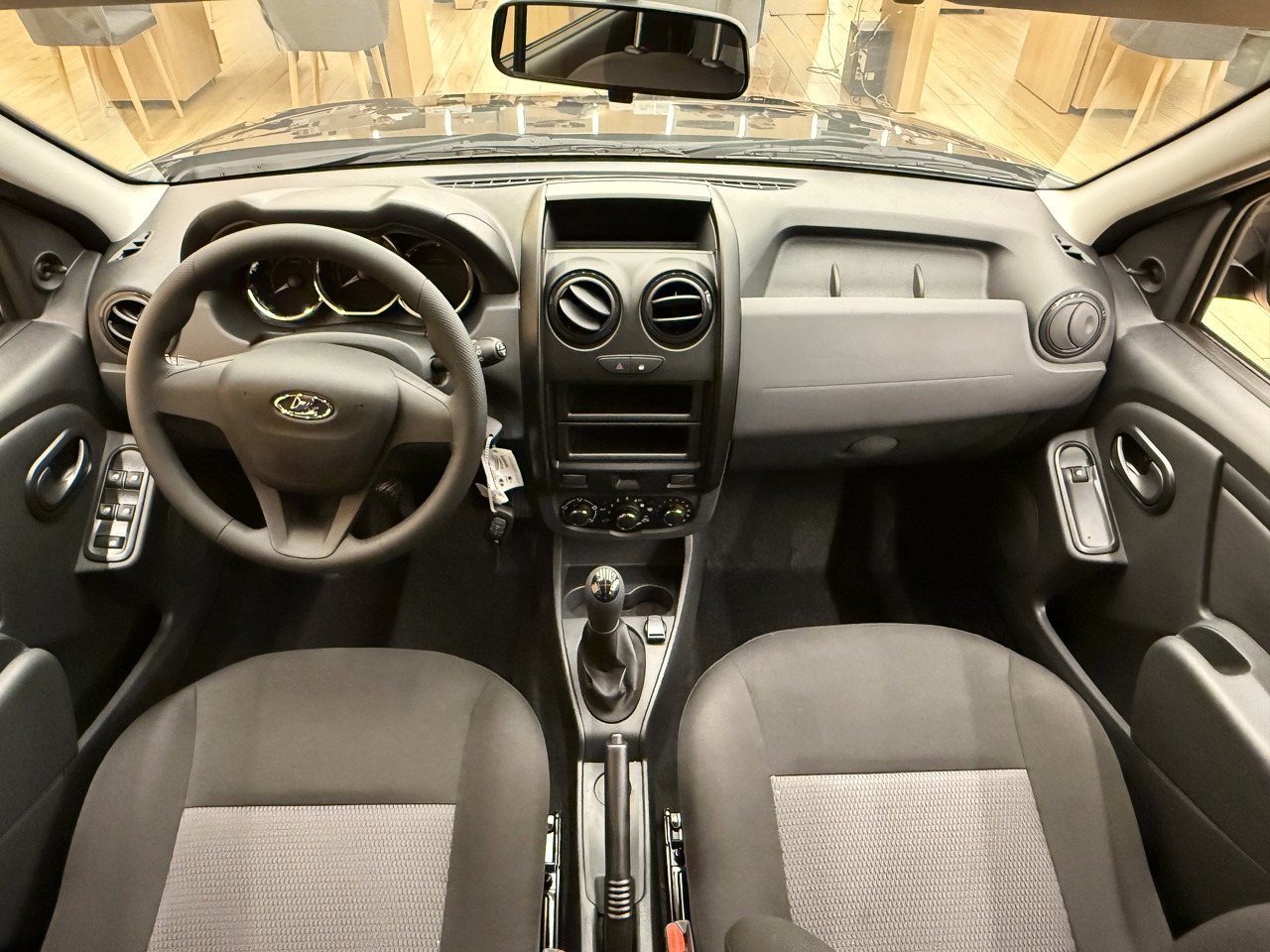 Легковой автотранспорт - LADA Largus 1.6 MT (90 л.с.)