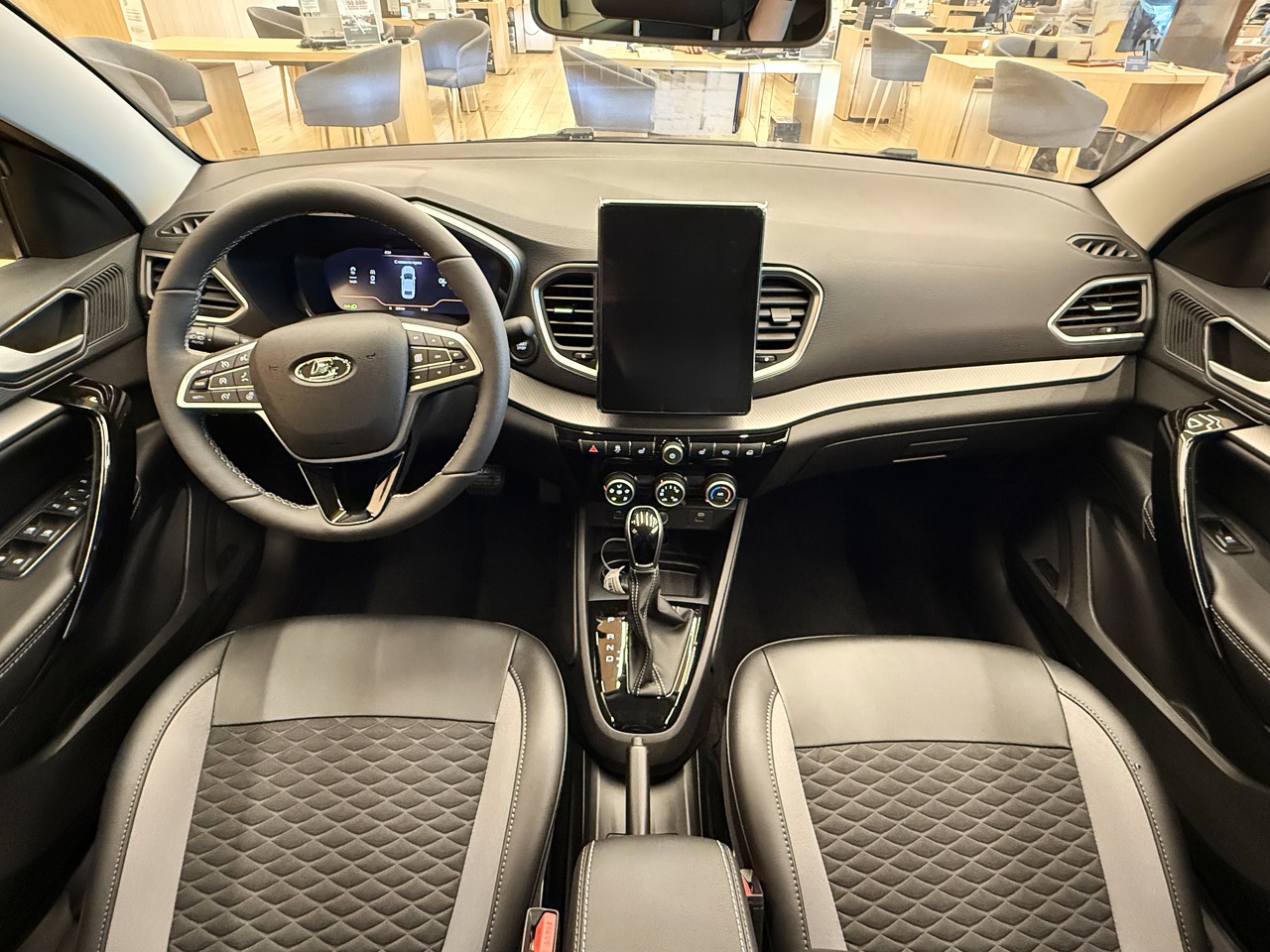 Легковой автотранспорт - LADA Vesta 1.8 CVT (122 л.с.)