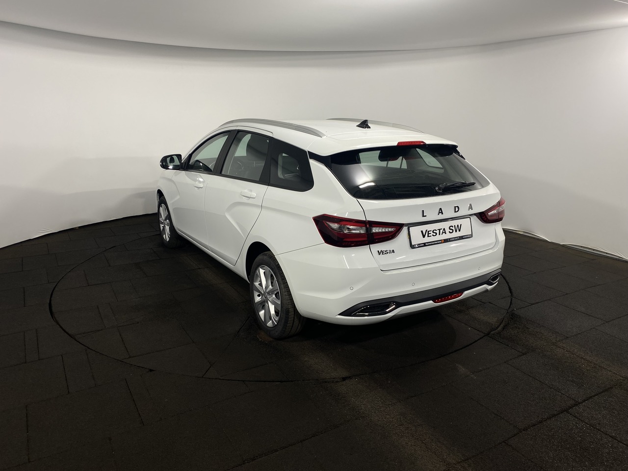 Легковой автотранспорт - LADA Vesta SW 1.8 MT (122 л.с.)