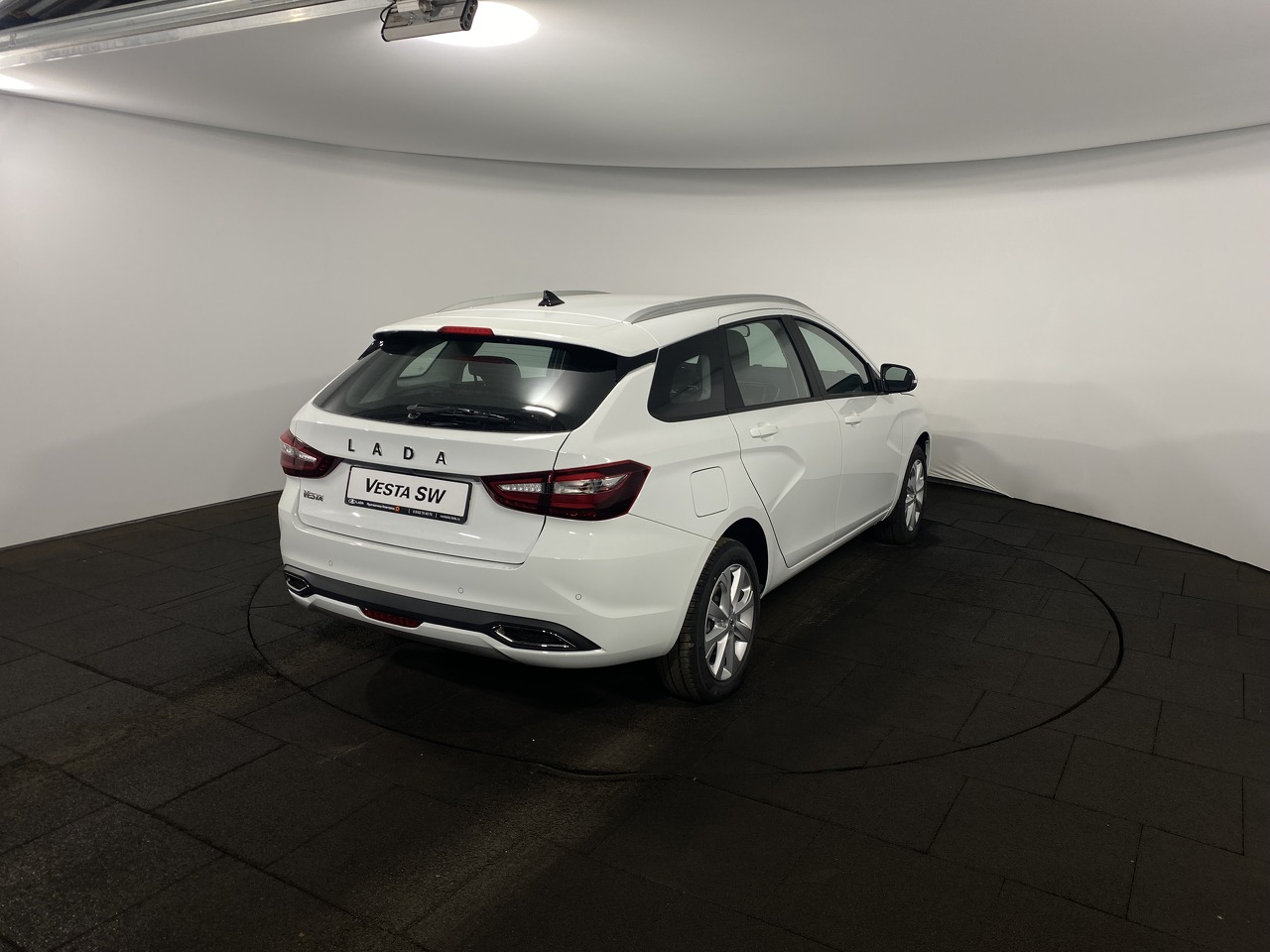 Легковой автотранспорт - LADA Vesta SW 1.8 MT (122 л.с.)