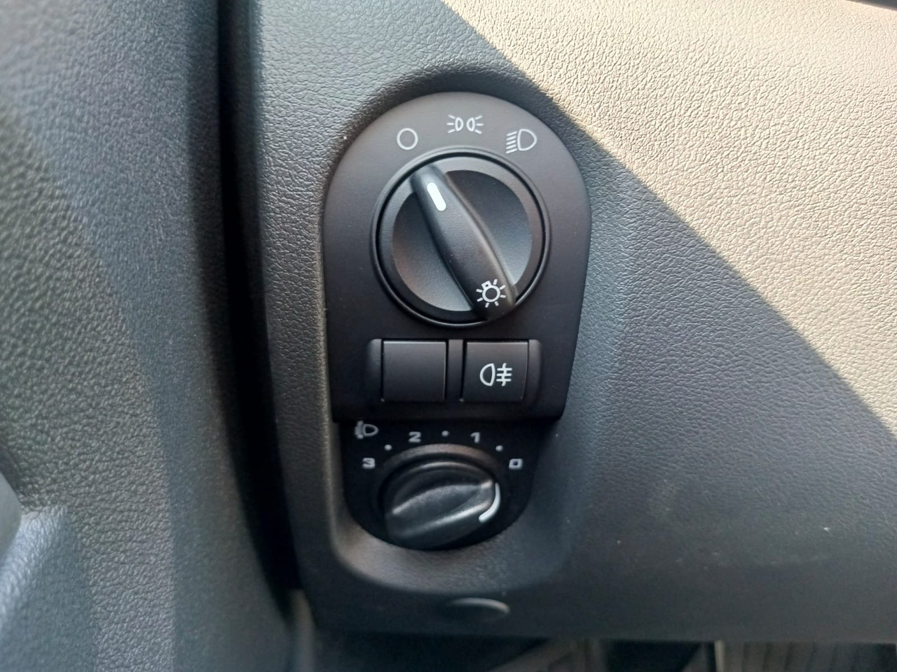 Легковой автотранспорт - LADA Granta 1.6 MT (90 л.с.)