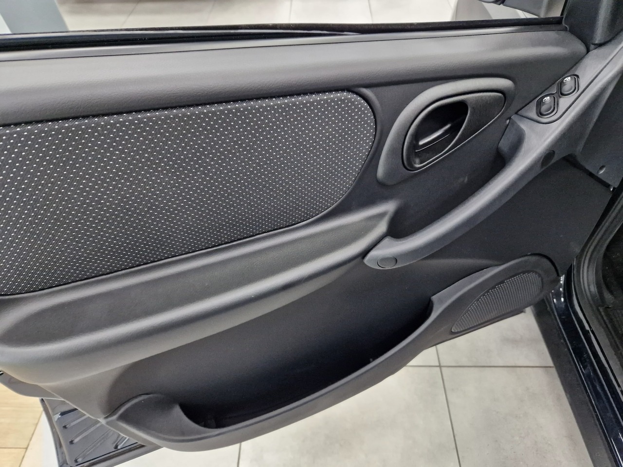 Легковой автотранспорт - LADA Niva Travel 1.7 MT (83 л.с.) 4WD