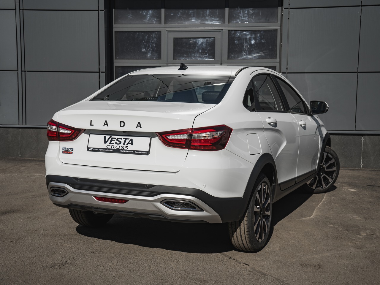 Легковой автотранспорт - Vesta Cross 1.6 MT (106 л.с.)
